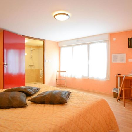 Au P'Tit Quinquin Hotel Le Val-Saint-Pere Ngoại thất bức ảnh