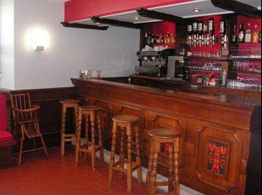 Au P'Tit Quinquin Hotel Le Val-Saint-Pere Ngoại thất bức ảnh