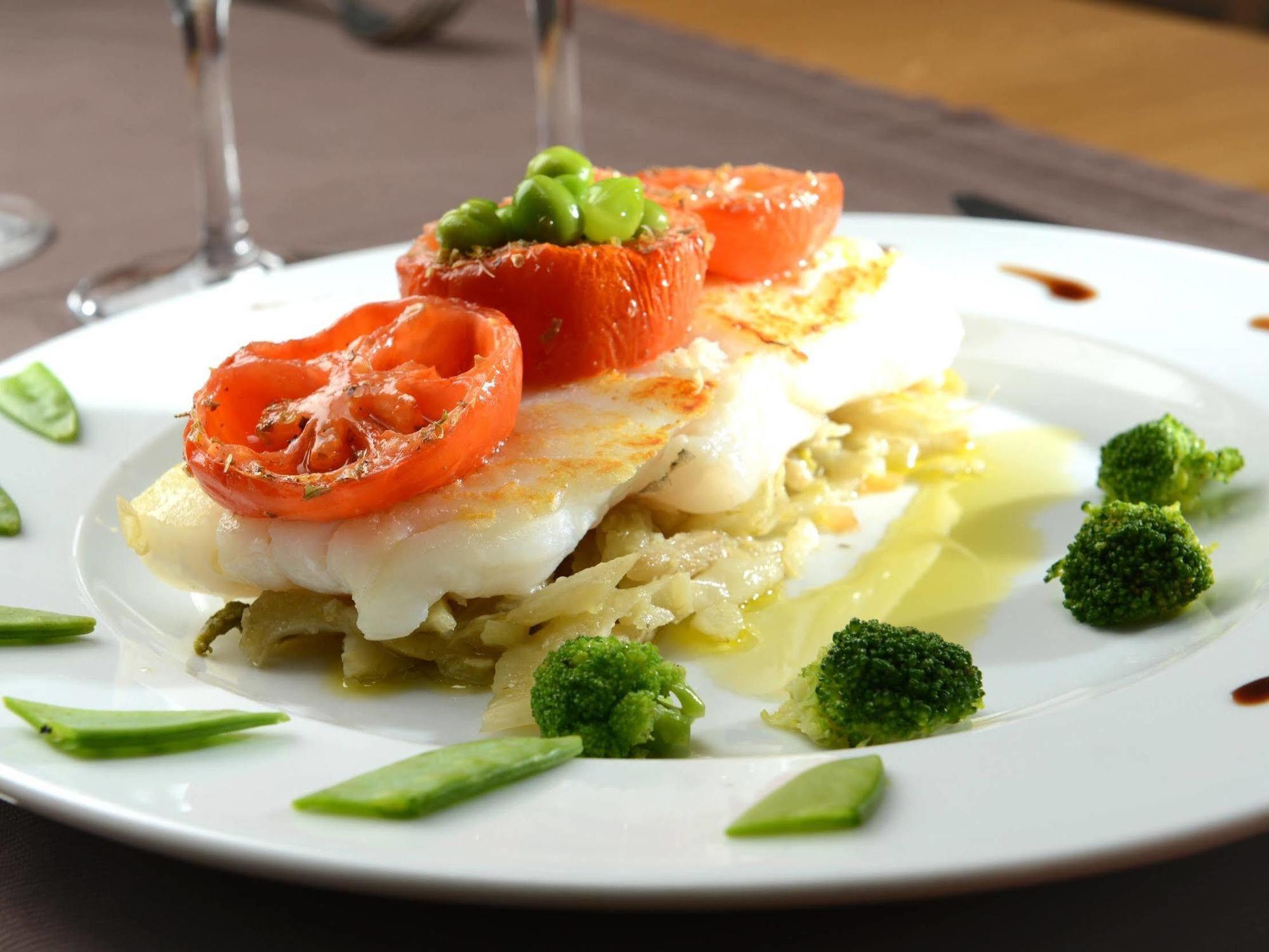 Au P'Tit Quinquin Hotel Le Val-Saint-Pere Ngoại thất bức ảnh